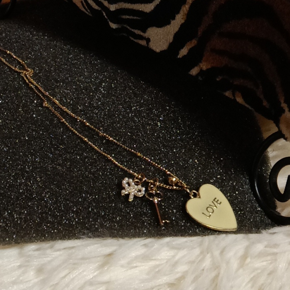 NWOT station necklace - Picture 1 of 6